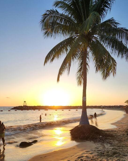 Dulce Atardecer 5 Playa Rompeolas, Aguadilla Kültér fotó